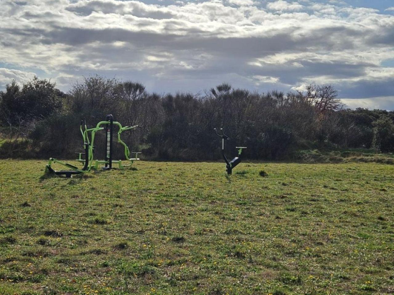 Gite La Joliette Et Le Chesnaie Grillon Luaran gambar